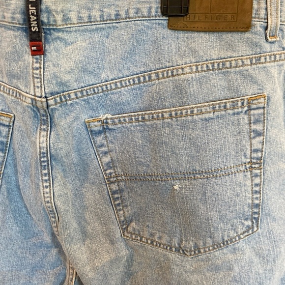 Vintage 90’s Tommy Hilfiger Jean Shorts Men’s Size 42 Jorts Light Wash Y2K - Picture 5 of 7